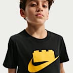 Nike x LEGO® コレクション ジュニア ロゴ Tシャツ