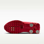 ナイキ ショックス R4 メンズシューズ