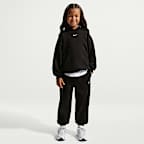 Sudadera con gorro sin cierre de tejido Fleece Studio para niños talla pequeña Nike Sportswear