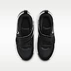 Nike Team Hustle D 11 Older Kids' Basketball Shoes