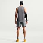 Shorts de correr Dri-FIT de 18 cm con forro de ropa interior Nike Miler para hombre