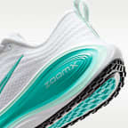 Γυναικεία παπούτσια για τρέξιμο σε δρόμο Nike Vomero Plus