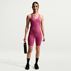 나이키 유니버사 여성 미디엄 서포트 패드 스포츠 브라 탱크