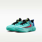 Giannis Immortality 4-basketballsko til større børn