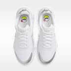 ナイキ エア マックス ニュアクシス ウィメンズシューズ