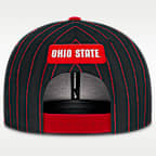Gorra universitaria Nike Dri-FIT ajustable para hombre Ohio State Primetime Pin Stripe 2-Tone