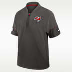 Tampa Bay Buccaneers Sideline Coach Men's Nike NFL 1/2-Zip Short-Sleeve Hooded Jacket