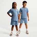 Conjunto de dos piezas con shorts de tejido Knit para preescolar Nike Club