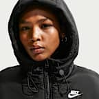 Chamarra con gorro Therma-FIT holgada para mujer Nike Sportswear Classic Puffer