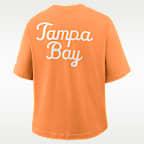 Playera Nike de la NFL para mujer Tampa Bay Buccaneers Rewind Pocket Boxy