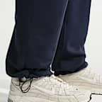 Nike Club Men's Fleece Open-Hem Cargo Pants