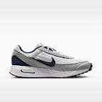 Nike College Air Max Verse (Michigan) Men's Shoes