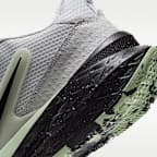 Tenis de básquetbol para niños grandes Nike Team Hustle D 12 SE