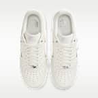 ナイキ エア フォース 1 '07 LV8 ウィメンズシューズ