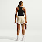 Nike One Shorts aus Webmaterial mit Futter (Damen)