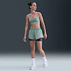 Shorts con forro de ropa interior Dri-FIT de tiro medio de 8 cm para mujer Nike One