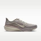Nike Pegasus 42 Straßenlaufschuh (Damen)