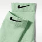 Nike Run Midweight Running Crew Socks (1 Pair)