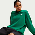 Nike Sportswear Club Fleece Women's Loose Crew-Neck Sweatshirt