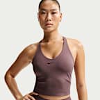 Camiseta de tirantes Nike Universa con bra deportivo con almohadilla de media sujeción para mujer