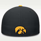 Gorra universitaria Nike Dri-FIT ajustada para hombre Iowa Pro