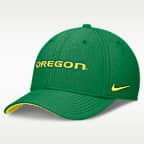 Oregon Classic Swooshflex Men's Nike Dri-FIT College Hat