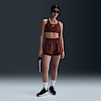 Shorts Dri-FIT 2 en 1 de tiro medio de 8 cm para mujer Nike One