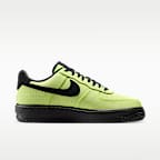 Tenis para hombre Nike Air Force 1 ’07 LX Vibram