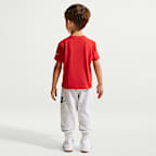 Playera con gráfico infantil Nike