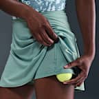 Falda de tenis Dri-FIT con vuelo para mujer Nike Victory