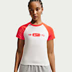 Nike Sportswear Chill Knit Women's Slim Graphic T-Shirt