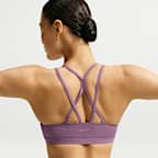สปอร์ตบราผู้หญิงซัพพอร์ตบางเบาเสริมฟองน้ำ Nike Zenvy Strappy
