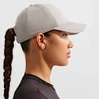 Nike Dri-FIT Club Unstructured Metal Swoosh Cap