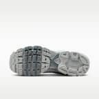 รองเท้าผู้ชาย Nike Air Max Moto 2K