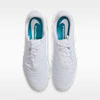 Nike Phantom 6 Low Academy Multi-Ground Football Boot