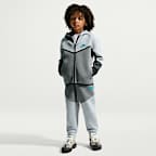Conjunto de 2 piezas de sudadera de cierre completo Tech Fleece para niños talla pequeña Nike Sportswear