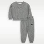 Nike Baby (12–24M) Essential Fleece 2-Piece Crew Set