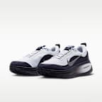 Nike Vomero 18 GORE-TEX Men's Waterproof Road Running Shoes with Reflective Accents