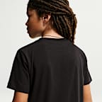 Nike Sportswear Older Kids' T-Shirt