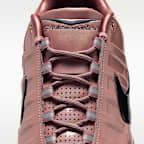 Book 2 x Chevy basketbalschoenen