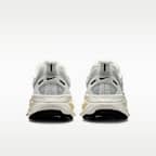 Nike Vomero 18 Women's Road Running Shoes