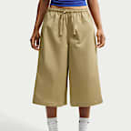 Nike Sportswear Women's Oversized Mid-Rise Parachute Shorts