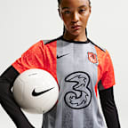 Chelsea F.C. Academy Pro SE Women's Nike Dri-FIT Football Pre-Match Short-Sleeve Top