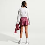 Shorts de correr Repel Dri-FIT de tiro medio de 18 cm para niña Nike MAVN
