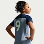 Playera de futbol de manga corta Nike Dri-FIT para niños talla grande Erling Haaland Academy