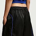 Nike Sportswear Women's Loose Mid-Rise Woven Shorts