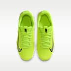 Tacos de fútbol para niños grandes Nike Vapor Shark 3