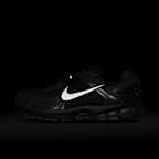 ナイキ ズーム ボメロ 5 メンズシューズ