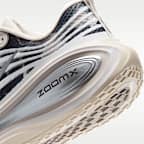 Scarpa da running su strada Nike Vomero Plus SE – Donna