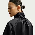 Chamarra tipo anorak de satén con cierre de 1/4 para mujer Nike Sportswear